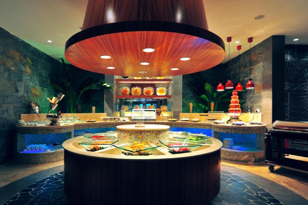 Green Lake Hot Spring Hotel Фошань Экстерьер фото